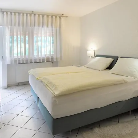 Herberg Weinhaus Henerichs Pommern