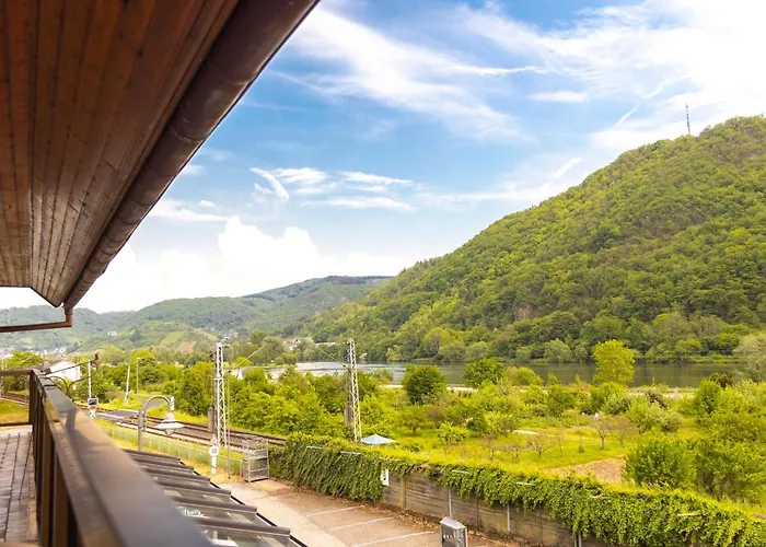 Weinhaus Henerichs Estalagem *