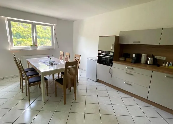 Weinhaus Henerichs * Pommern